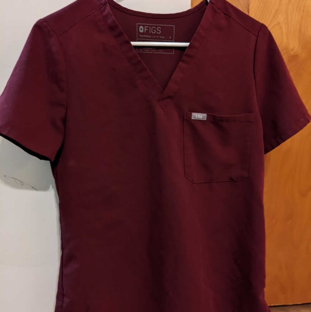 Figs Burgundy Catarina Scrub Top